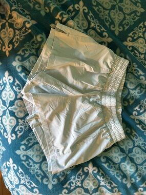 Women’s White Athletic Shorts with Elastic Waistband